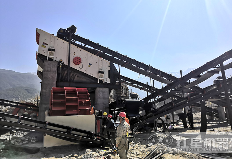 大型洗沙機(jī)一套設(shè)備安裝中-客戶現(xiàn)場(chǎng) 大型洗沙機(jī)一套設(shè)備安裝中-客戶現(xiàn)場(chǎng)