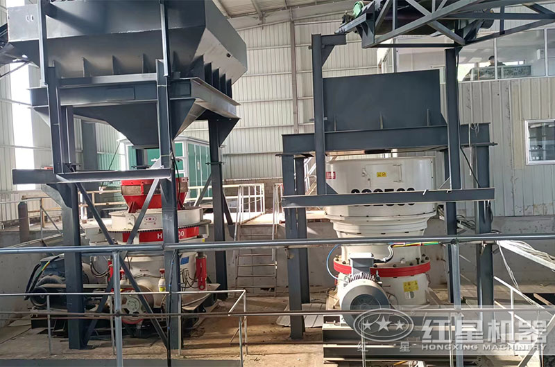 液壓圓錐破碎機(jī)現(xiàn)場(chǎng) 液壓圓錐破碎機(jī)現(xiàn)場(chǎng)