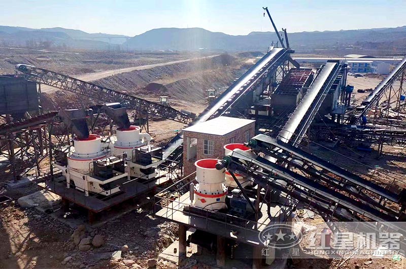 山東石灰?guī)r制砂生產(chǎn)線現(xiàn)場(chǎng) 山東石灰?guī)r制砂生產(chǎn)線現(xiàn)場(chǎng)